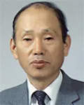 (전직)변호사, (전직)화가, (전직)대학교수인 남흥우의 대표 이미지