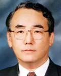 (전직)내과의사, (전직)대학교수인 노흥규의 대표 이미지