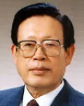 대학교수, (전직)일반외과의사인 목돈상의 대표 이미지