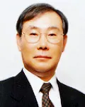 기업인, (전직)은행인인 이수신의 대표 이미지
