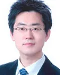 변호사인 백광현의 대표 이미지