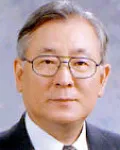 (전직)연구기관단체인, (전직)국회의원, (전직)대학교수인 배성동의 대표 이미지