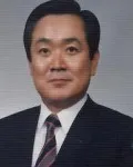 (전직)은행인인 봉종현의 대표 이미지
