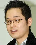시민운동가인 대니 서의 대표 이미지