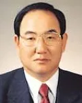 변호사, (전직)판사인 석용진의 대표 이미지