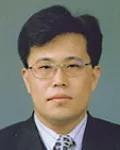 검사, (전직)변호사인 이선봉의 대표 이미지