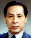 일반외과의사, 대학교수, 시인인 손기섭의 대표 이미지