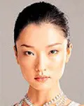 모델인 두 쥐안의 대표 이미지