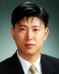 검사인 이근수의 대표 이미지