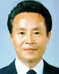 (전직)변호사, (전직)경찰공무원인 송동섭의 대표 이미지