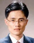 변리사인 남희섭의 대표 이미지