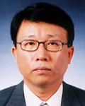공인회계사인 유재훈의 대표 이미지