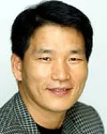신문기자인 이기원의 대표 이미지