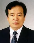 (전직)대학교수인 오만진의 대표 이미지