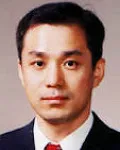 건축가인 윤유의 대표 이미지