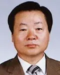 시인, 수필가, (전직)대학교수인 원용문의 대표 이미지