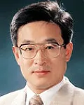 대학교수인 유인희의 대표 이미지