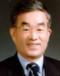 (전직)대학총장, (전직)대학교수인 고병철의 대표 이미지