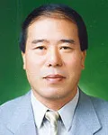 행정공무원인 권오수의 대표 이미지