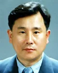 대학교수인 신은상의 대표 이미지