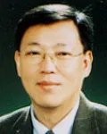 대학교수인 안기수의 대표 이미지