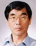 번역가, (전직)대학교수인 윤효윤의 대표 이미지