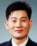 대학교수인 엄영호의 대표 이미지