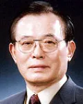 (전직)대학총장, (전직)정무직공무원, (전직)경찰공무원인 이균범의 대표 이미지