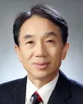 학교법인인, (전직)대학총장, (전직)대학교수인 김성경의 대표 이미지