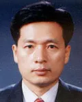증권인인 윤제범의 대표 이미지