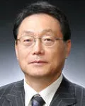 변호사, (전직)정무직공무원, (전직)판사인 박용상의 대표 이미지