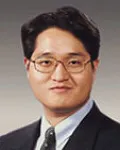 변호사, (전직)판사인 전용범의 대표 이미지