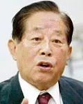 (전직)사회기관단체인, (전직)일반외과의사, (전직)대학교수인 이용각의 대표 이미지