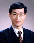 대학교수인 신득일의 대표 이미지
