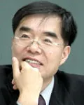 대학교수인 이향철의 대표 이미지