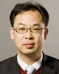 대학교수, (전직)연구인인 강윤찬의 대표 이미지