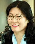 미술평론가인 김영순의 대표 이미지