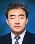 대학교수, (전직)정무직공무원인 유진룡의 대표 이미지