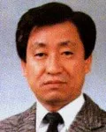 (전직)의사, (전직)대학교수인 정시전의 대표 이미지