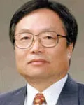(전직)대학교수인 정용길의 대표 이미지