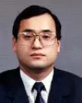 대학교수인 윤종만의 대표 이미지