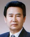 (전직)행정공무원인 윤말영의 대표 이미지