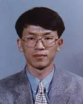 대학교수인 조경근의 대표 이미지