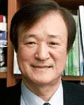 대학교수인 지용희의 대표 이미지