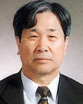 (전직)대학교수인 진덕규의 대표 이미지