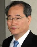 변호사, (전직)검사인 임채진의 대표 이미지