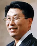 소설가인 김건중의 대표 이미지