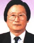 (전직)대학교수, (전직)수의사인 한방근의 대표 이미지