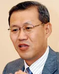 의사, 대학교수인 이명식의 대표 이미지
