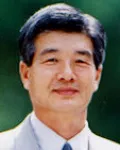 대학교수인 한영출의 대표 이미지
